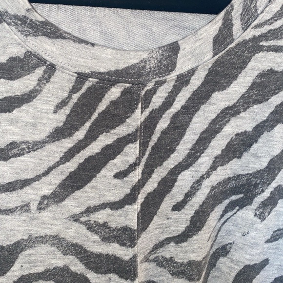 Knox Rose Animal Print Lightweight Sweatshirt Size XL - Picture 7 of 11